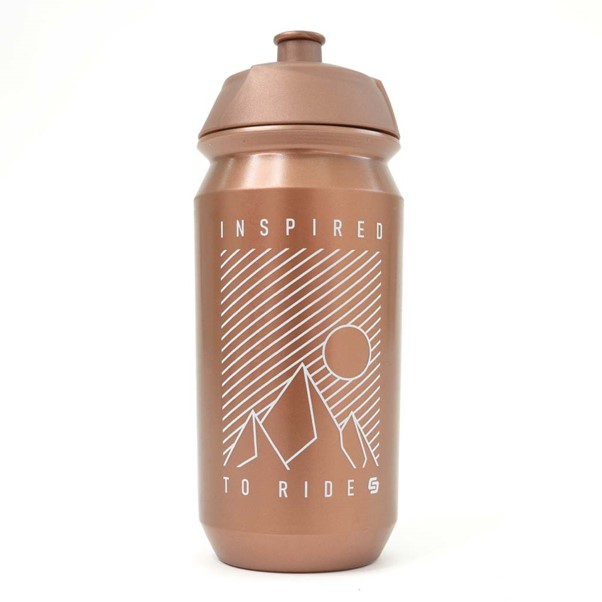 VERSUS-BOTTLE.jpg